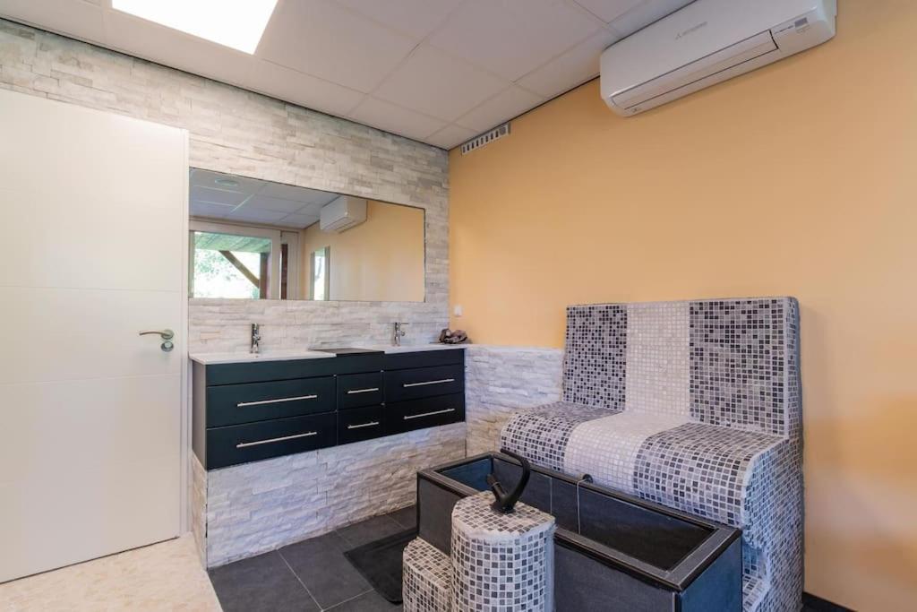 Wellness Studio Tiel Met Sauna En Jacuzzi Εξωτερικό φωτογραφία